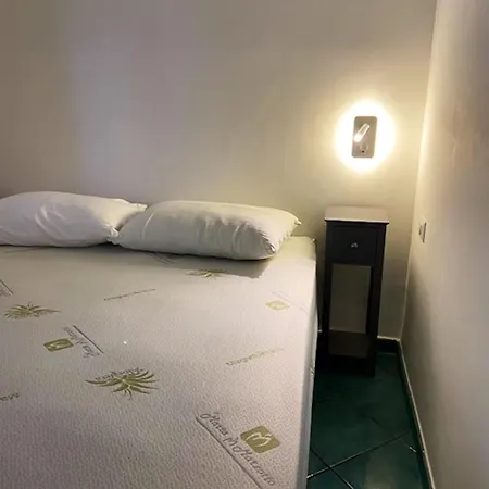 Charming House In Marina Di + Garden